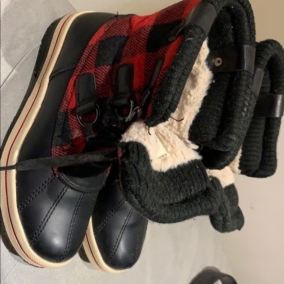 London Fog Winter Boots, excellent condition - Picture 4 of 6